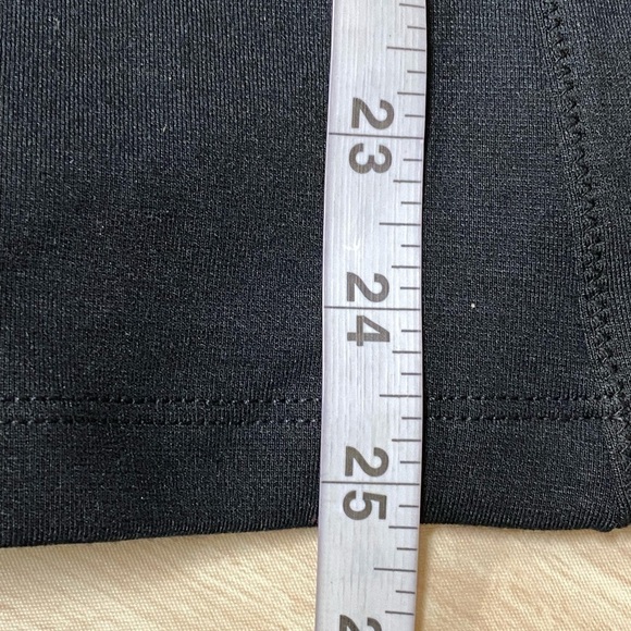 7th Avenue New York & Company V Neck Black Blouse Crochet Details Size L NWT - Picture 5 of 6